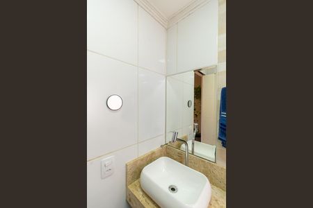 Apartamento à venda com 56m², 3 quartos e 1 vaga Apartamento à venda com 56m², 3 quartos e 1 vagaBanheiro