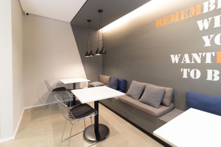 Apartamento à venda com 49m², 2 quartos e 1 vaga Apartamento à venda com 49m², 2 quartos e 1 vagaÁrea Comum