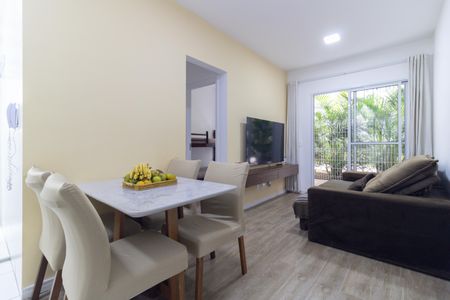 Sala de apartamento para alugar com 2 quartos, 49m² em Vila Água Funda, São Paulo