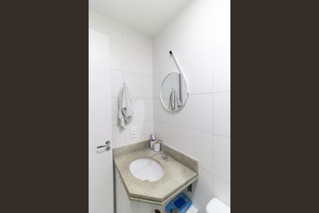 Apartamento à venda com 49m², 2 quartos e 1 vaga Apartamento à venda com 49m², 2 quartos e 1 vagaBanheiro