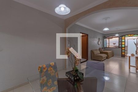 Sala de jantar de casa à venda com 2 quartos, 87m² em Santa Monica, Belo Horizonte