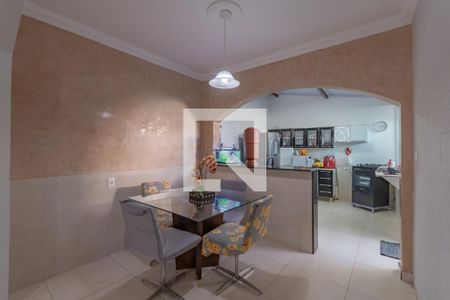 Sala de jantar de casa à venda com 2 quartos, 87m² em Santa Monica, Belo Horizonte