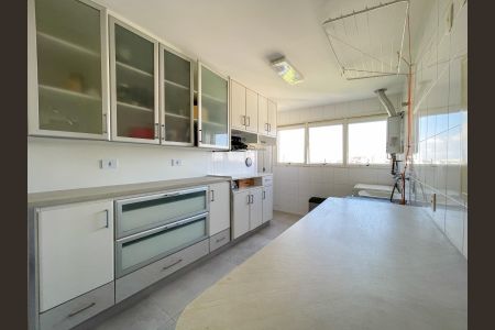 Apartamento à venda com 261m², 4 quartos e 4 vagas Apartamento à venda com 261m², 4 quartos e 4 vagasFoto 59