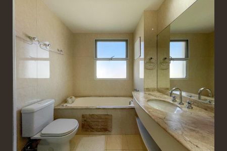 Apartamento à venda com 261m², 4 quartos e 4 vagas Apartamento à venda com 261m², 4 quartos e 4 vagasFoto 33