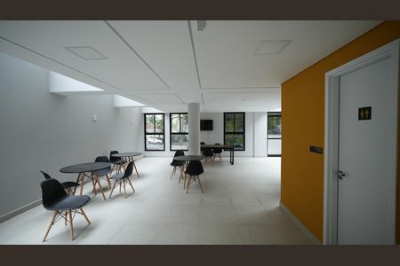 Apartamento para alugar com 46m², 2 quartos e 1 vagaÁrea comum - Salão de festas