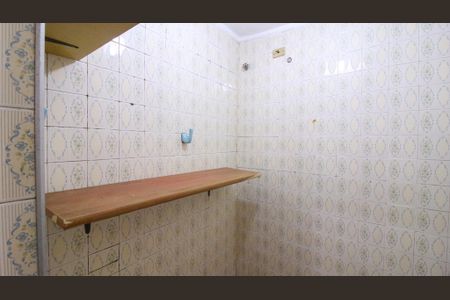 Casa para alugar com 60m², 1 quarto e sem vaga