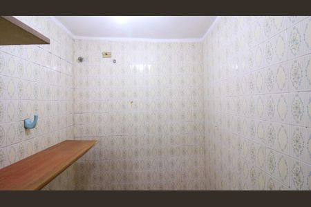 Casa para alugar com 60m², 1 quarto e sem vaga