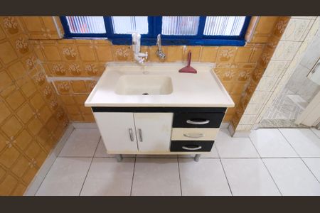 Casa para alugar com 60m², 1 quarto e sem vaga