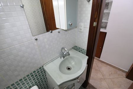 Casa para alugar com 250m², 4 quartos e 2 vagasBanheiro