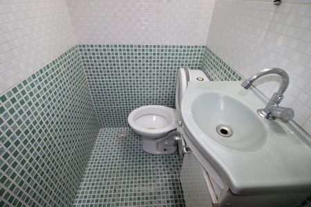 Casa para alugar com 250m², 4 quartos e 2 vagasBanheiro