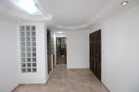 Sala de casa para alugar com 4 quartos, 250m² em Jardim Soraia, São Paulo