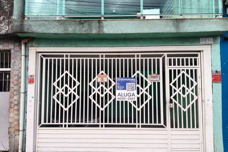 Casa para alugar com 250m², 4 quartos e 2 vagas Casa para alugar com 250m², 4 quartos e 2 vagasFachada