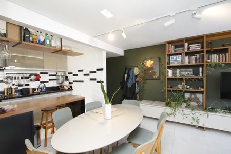 Apartamento para alugar com 110m², 2 quartos e 2 vagasSala