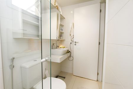 Apartamento para alugar com 110m², 2 quartos e 2 vagasBanheiro Social