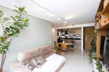 Apartamento para alugar com 110m², 2 quartos e 2 vagasSala