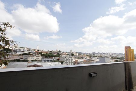 Apartamento para alugar com 110m², 2 quartos e 2 vagasVista