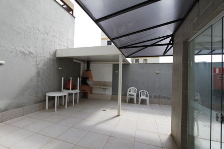 Apartamento para alugar com 110m², 2 quartos e 2 vagasÁrea comum - Churrasqueira