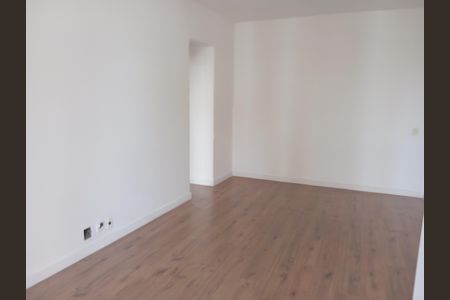 Sala de apartamento para alugar com 1 quarto, 73m² em Barra da Tijuca, Rio de Janeiro