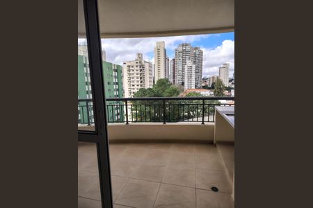 Apartamento à venda com 108m², 4 quartos e 2 vagas Apartamento à venda com 108m², 4 quartos e 2 vagasVaranda