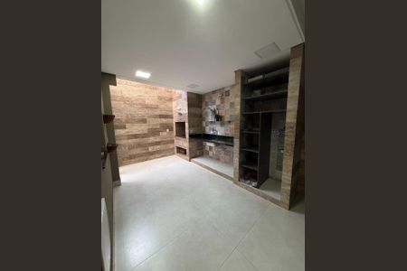 Casa à venda com 254m², 3 quartos e 4 vagaschurrasqueira