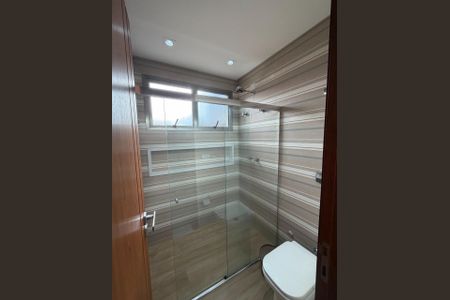 Casa à venda com 254m², 3 quartos e 4 vagasbanheiro 