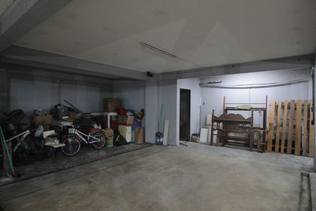 Apartamento à venda com 2500m², 20 quartos e 20 vagasGaragem
