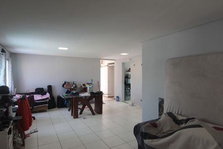 Apartamento à venda com 2500m², 20 quartos e 20 vagasSala