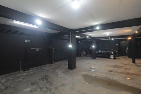 Apartamento à venda com 2500m², 20 quartos e 20 vagasGaragem