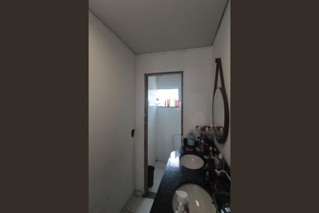 Apartamento à venda com 2500m², 20 quartos e 20 vagasBanheiro Social