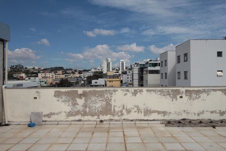 Apartamento à venda com 2500m², 20 quartos e 20 vagasCobertura