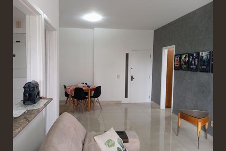 Sala de apartamento para alugar com 1 quarto, 71m² em Barra da Tijuca, Rio de Janeiro
