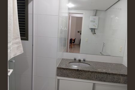 Banheiro de apartamento para alugar com 1 quarto, 71m² em Barra da Tijuca, Rio de Janeiro
