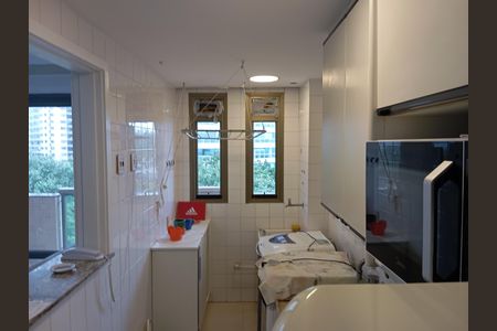 Cozinha de apartamento para alugar com 1 quarto, 71m² em Barra da Tijuca, Rio de Janeiro
