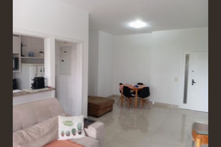 Sala de apartamento para alugar com 1 quarto, 71m² em Barra da Tijuca, Rio de Janeiro