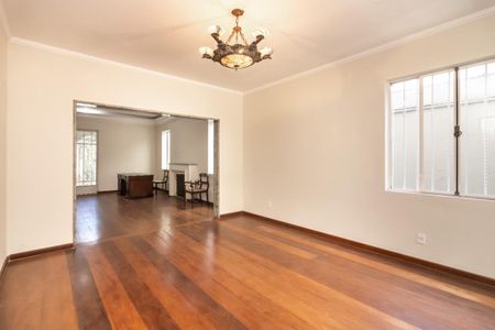 Casa para alugar com 4 quartos, 450m² em Jardim Paulista, São Paulo
