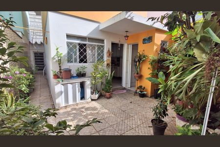 Casa à venda com 160m², 3 quartos e 2 vagasQuintal