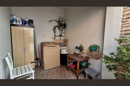Casa à venda com 160m², 3 quartos e 2 vagasÁrea de Serviço 