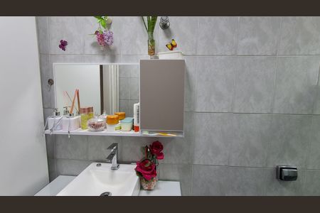 Casa à venda com 160m², 3 quartos e 2 vagasBanheiro Social 