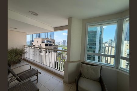 Apartamento para alugar com 133m², 3 quartos e 2 vagas