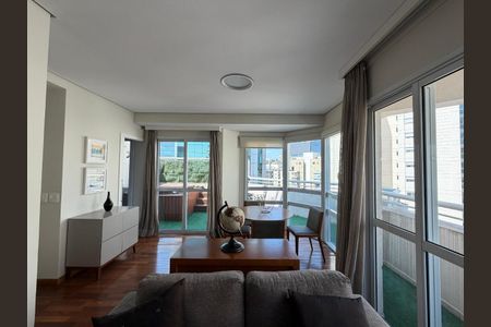 Apartamento para alugar com 133m², 3 quartos e 2 vagas