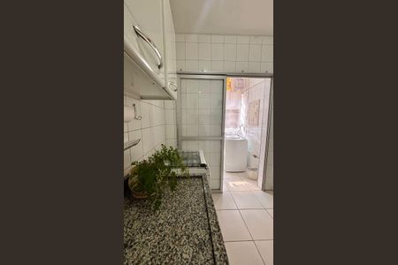 Banheiro de apartamento à venda com 2 quartos, 69m² em Vila Esperança, São Paulo