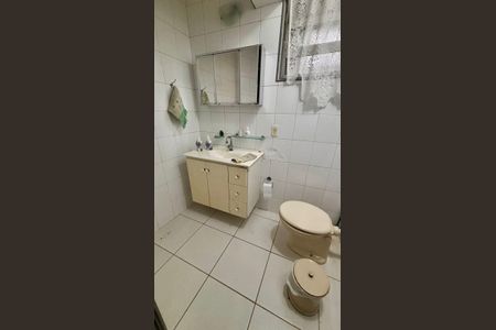 Apartamento à venda com 69m², 2 quartos e 1 vaga Apartamento à venda com 69m², 2 quartos e 1 vagaBanheiro