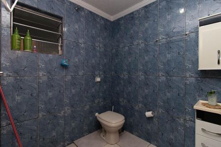 Casa à venda com 124m², 7 quartos e 5 vagasBanheiro Social Casa 2