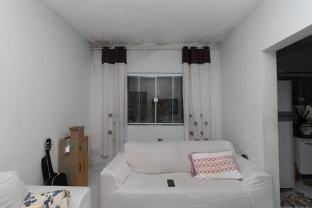 Casa à venda com 7 quartos, 124m² em Tres Cruzes, São Paulo