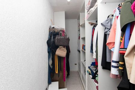 Casa à venda com 124m², 7 quartos e 5 vagasCloset da suíte Casa 2