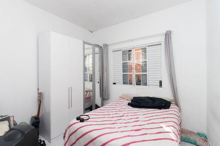 Casa à venda com 124m², 7 quartos e 5 vagasQuarto 2 Casa 1