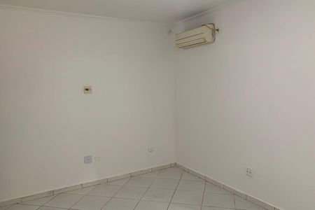 Casa para alugar com 153m², 2 quartos e 2 vagas Casa para alugar com 153m², 2 quartos e 2 vagasSuite