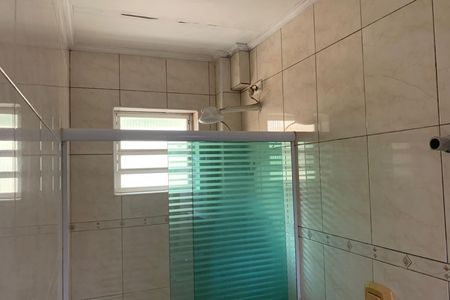 Casa para alugar com 153m², 2 quartos e 2 vagas Casa para alugar com 153m², 2 quartos e 2 vagasBanheiro da Suite