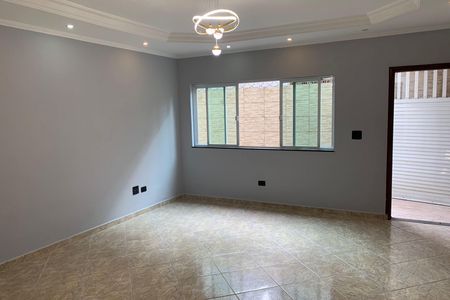 Casa para alugar com 153m², 2 quartos e 2 vagas Casa para alugar com 153m², 2 quartos e 2 vagasSala