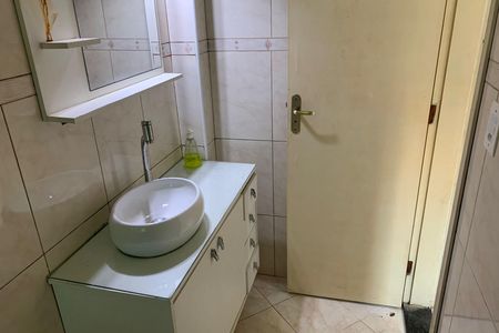 Casa para alugar com 153m², 2 quartos e 2 vagas Casa para alugar com 153m², 2 quartos e 2 vagasBanheiro da Suite